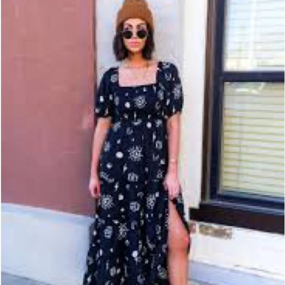 Dressed in LALA What’s Your Sign Dress - Picture 1 of 2